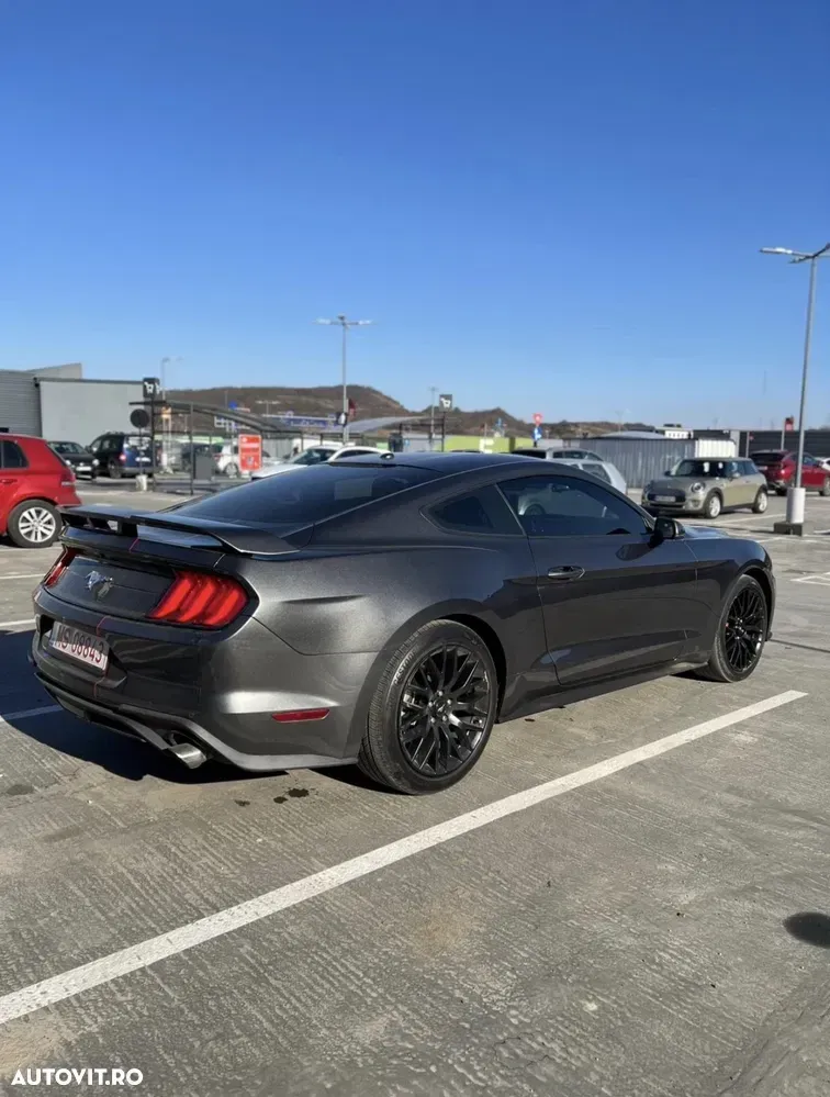 Ford Mustang VI — imagine 3