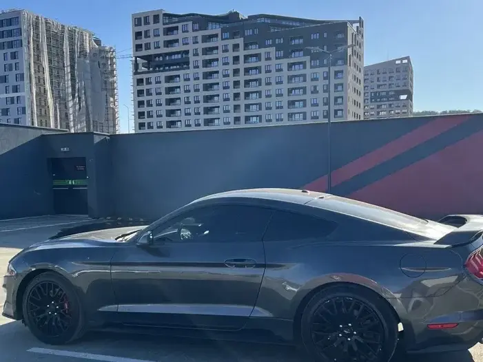 Ford Mustang VI