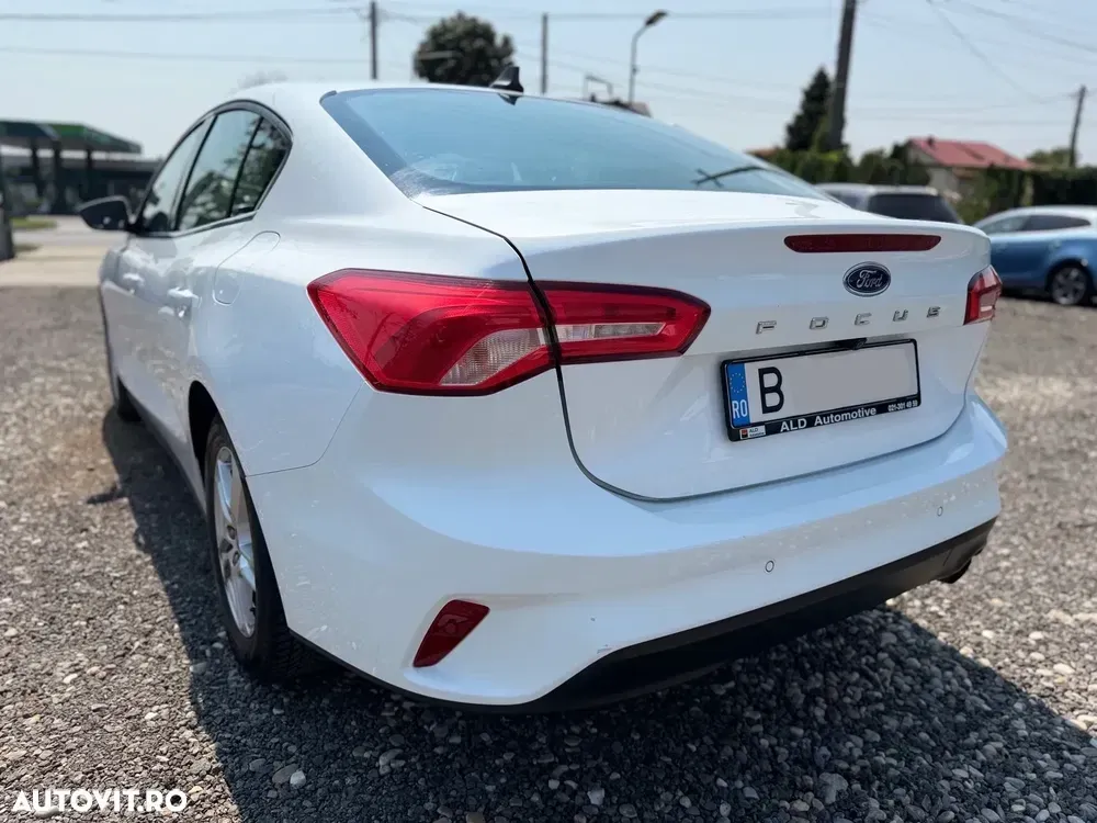 Ford Focus MK4 — imagine 3
