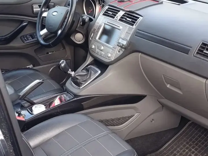Ford Kuga I 2.0 TDCi 4WD Titanium