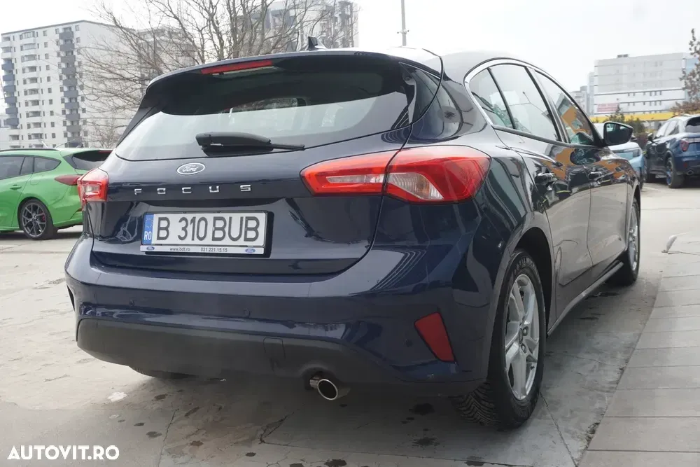 Ford Focus 1.0 EcoBoost Trend — imagine 6
