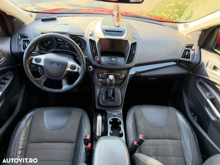 Ford Kuga II 2.0 TDCi Powershift 4WD Titanium