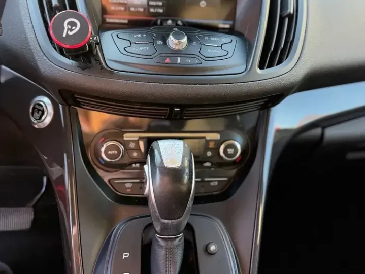 Ford Kuga II 2.0 TDCi Powershift 4WD Titanium