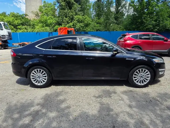Ford Mondeo III 2.0 TDCi Titanium