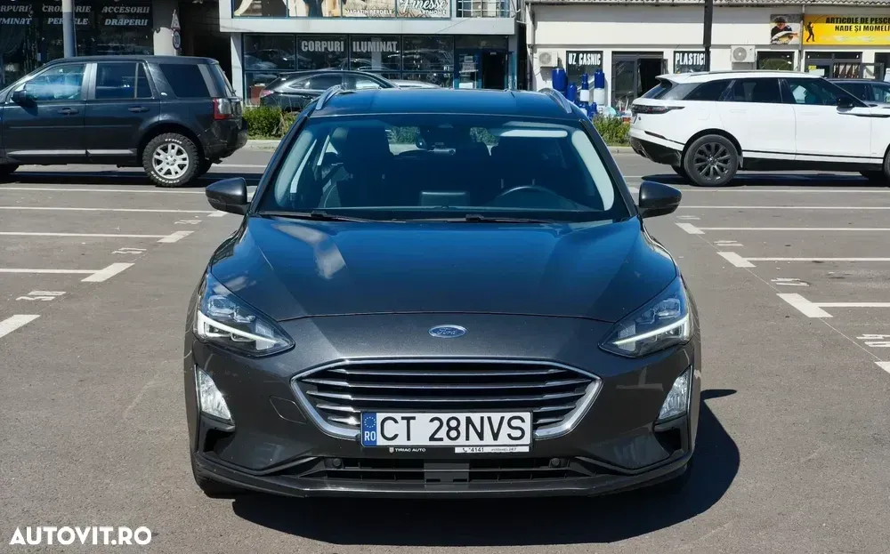 Ford Focus MK4 1.5 EcoBlue Titanium — imagine 2