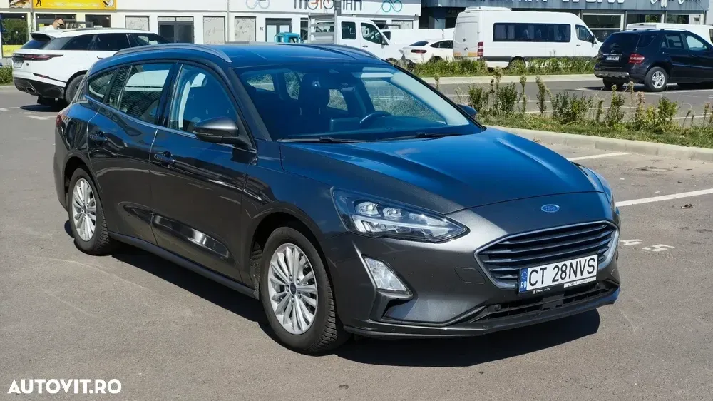 Ford Focus MK4 1.5 EcoBlue Titanium — imagine 4
