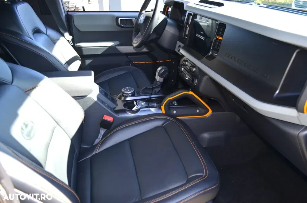Ford Bronco 2.7L V6 Ecoboost Badlands — imagine 6