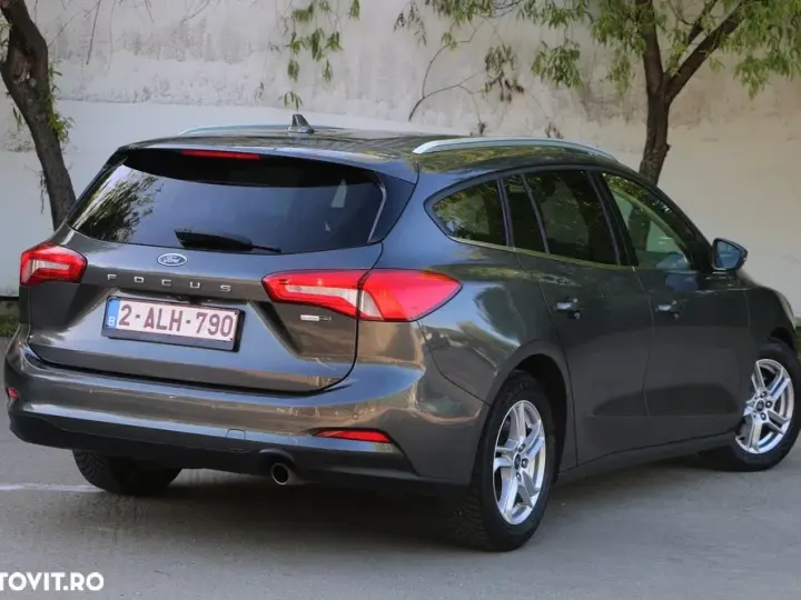 Ford Focus MK4 1.0 EcoBoost Titanium