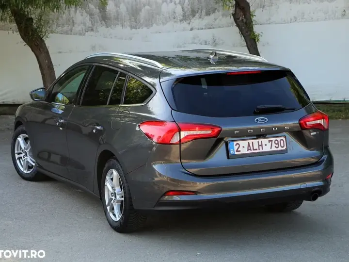 Ford Focus MK4 1.0 EcoBoost Titanium