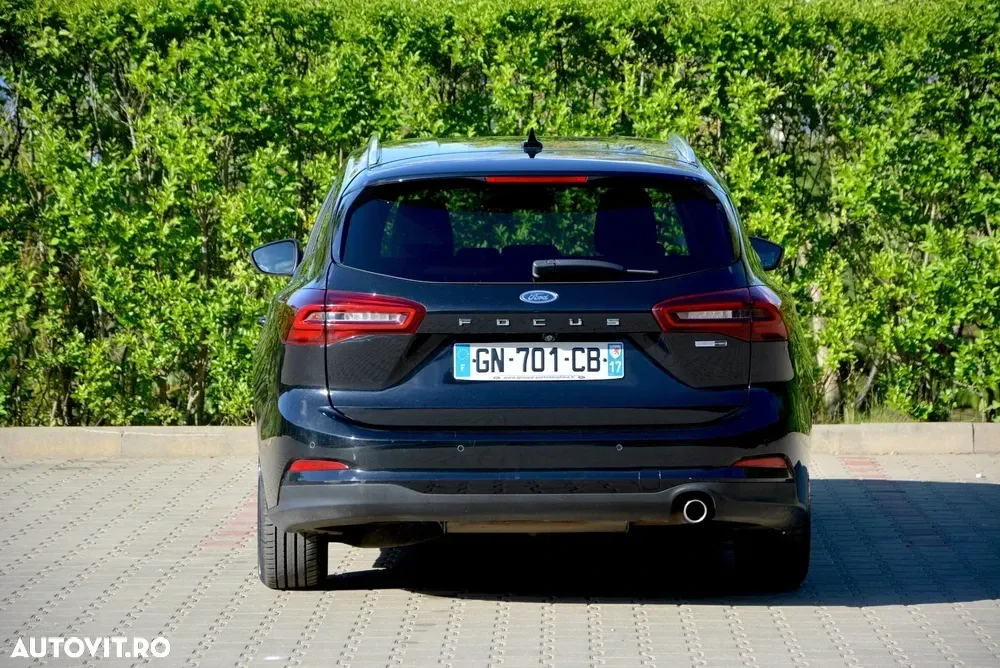 Ford Focus MK4 1.0 EcoBoost Hybrid TITANIUM X — imagine 5