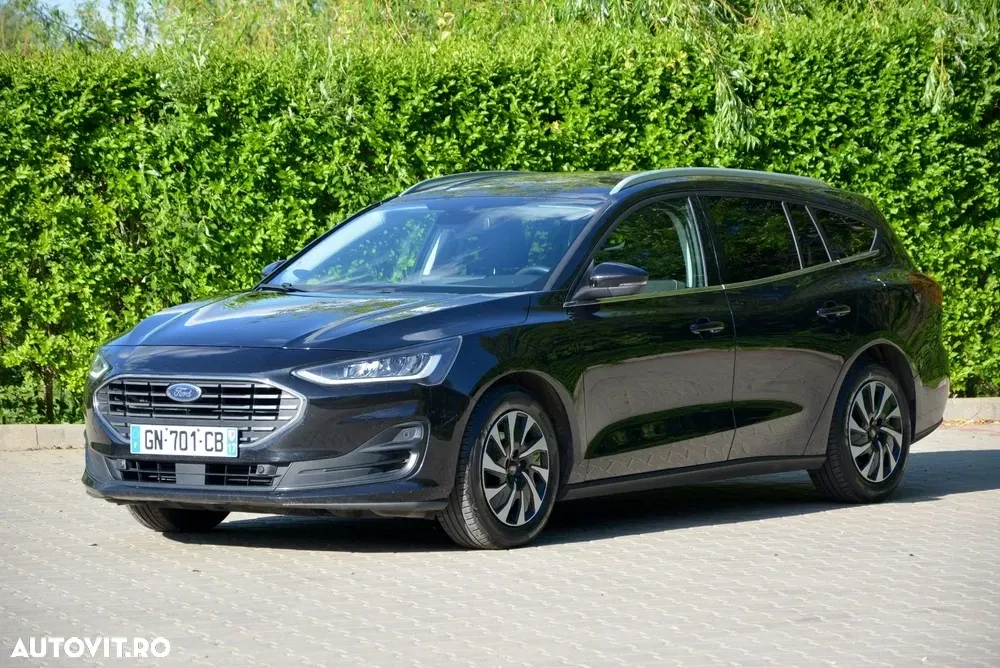Ford Focus MK4 1.0 EcoBoost Hybrid TITANIUM X — imagine 3