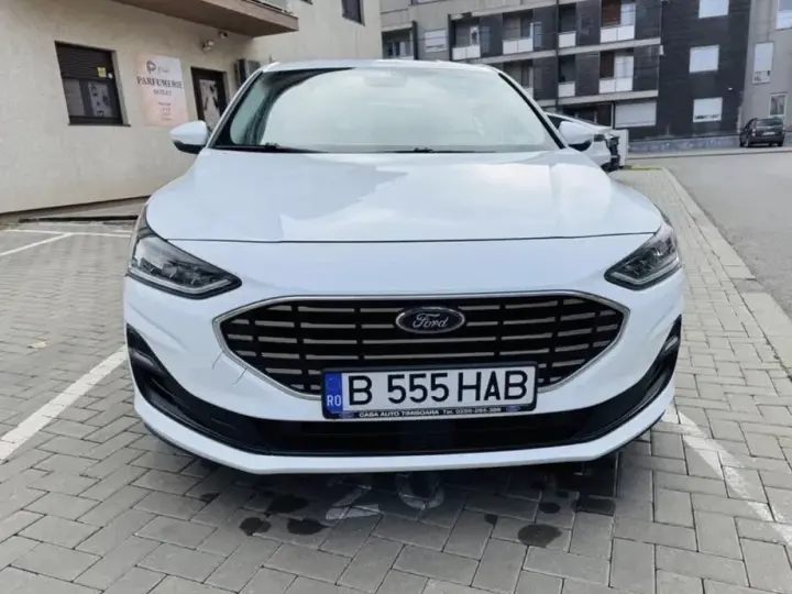 Ford Focus MK4 1.0 EcoBoost Titanium