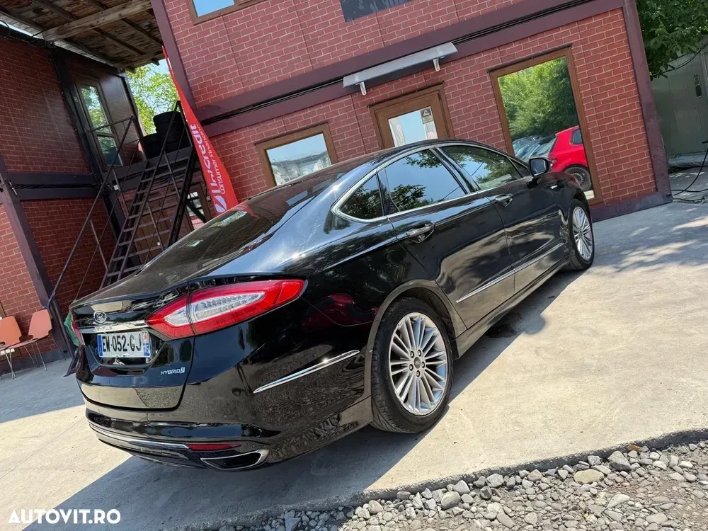 Ford Mondeo IV Vignale 2.0 Hybrid — imagine 3