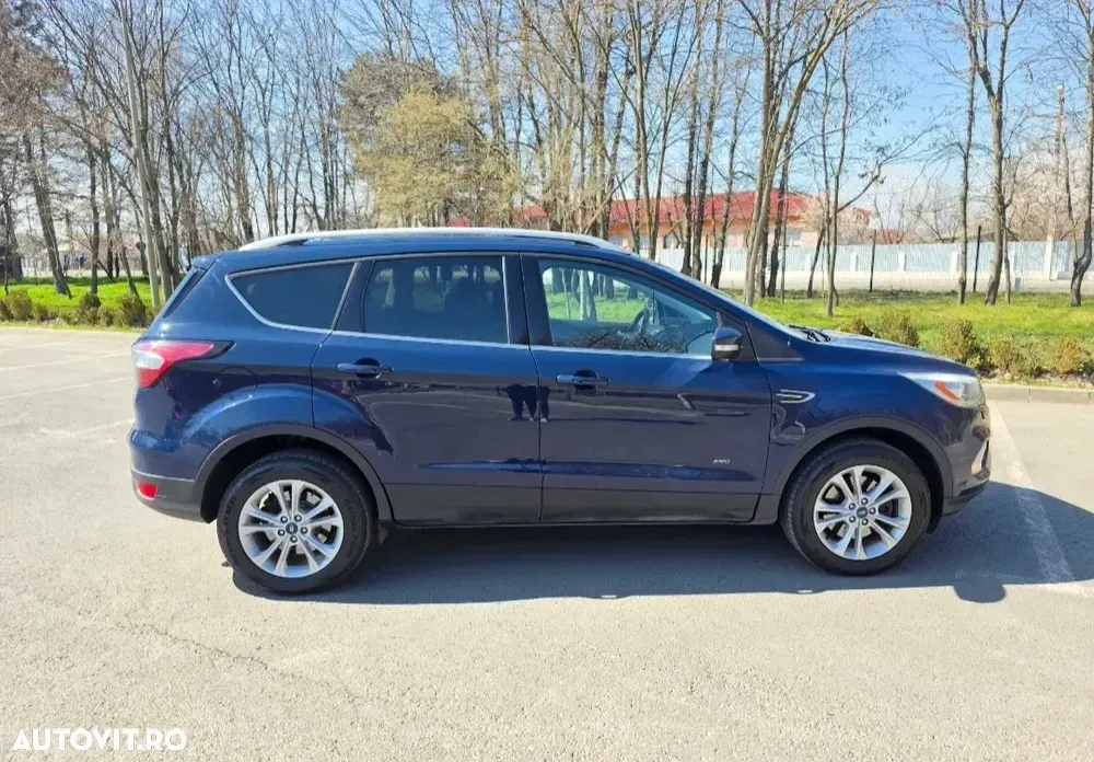 Ford Kuga II 2.0 TDCi 4WD Powershift ST-Line — imagine 5