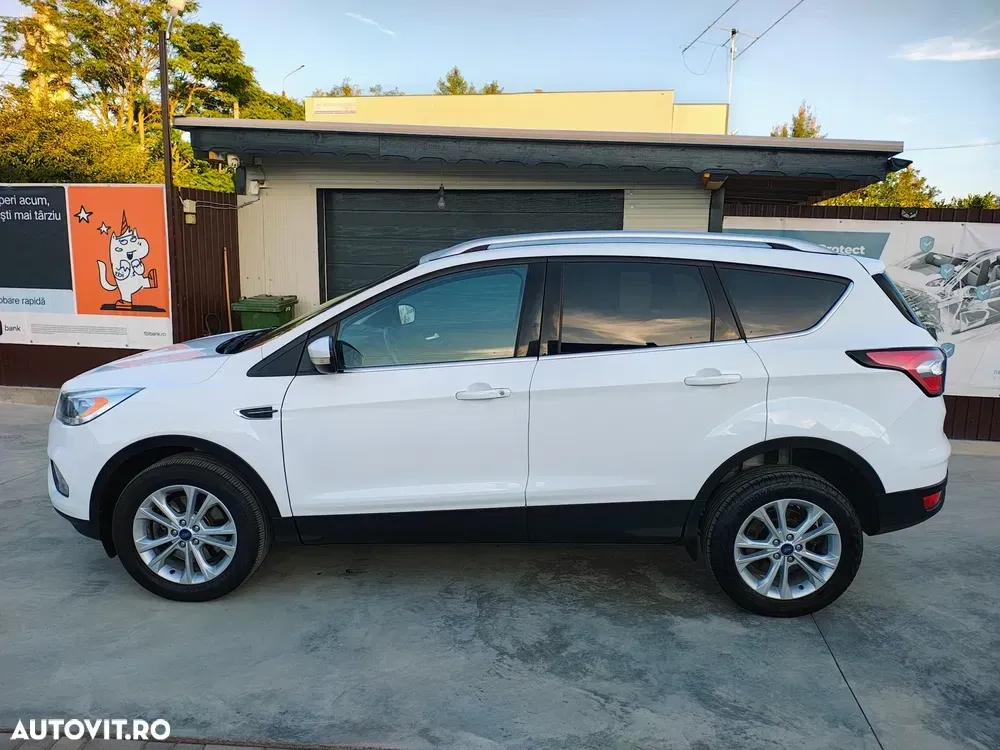 Ford Kuga II 1.5 TDCi 2x4 Titanium — imagine 3