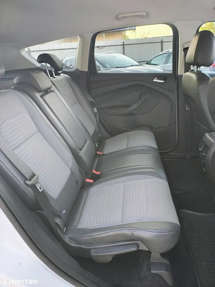 Ford Kuga II 1.5 TDCi 2x4 Titanium — imagine 5