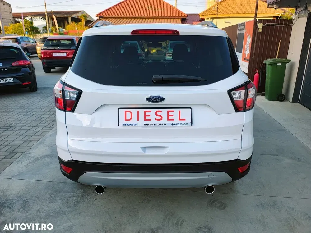Ford Kuga II 1.5 TDCi 2x4 Titanium — imagine 4