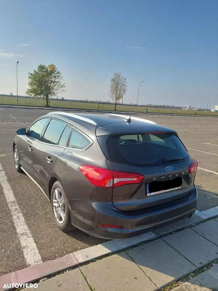 Ford Focus MK4 1.5 EcoBlue Connected — imagine 6