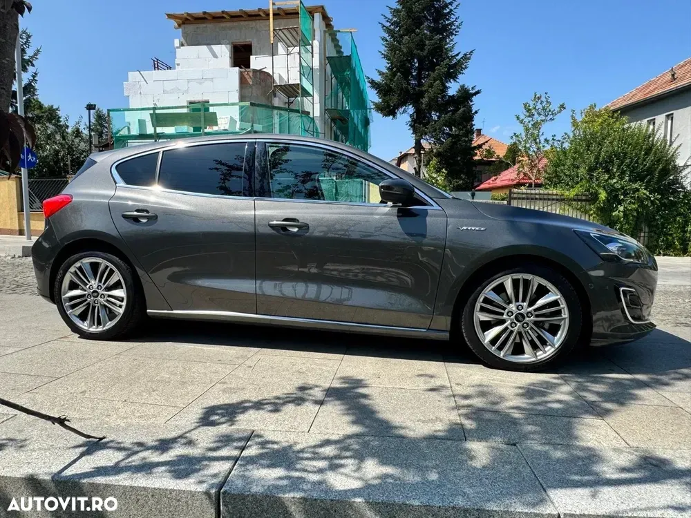 Ford Focus MK4 2.0 EcoBlue Vignale — imagine 2