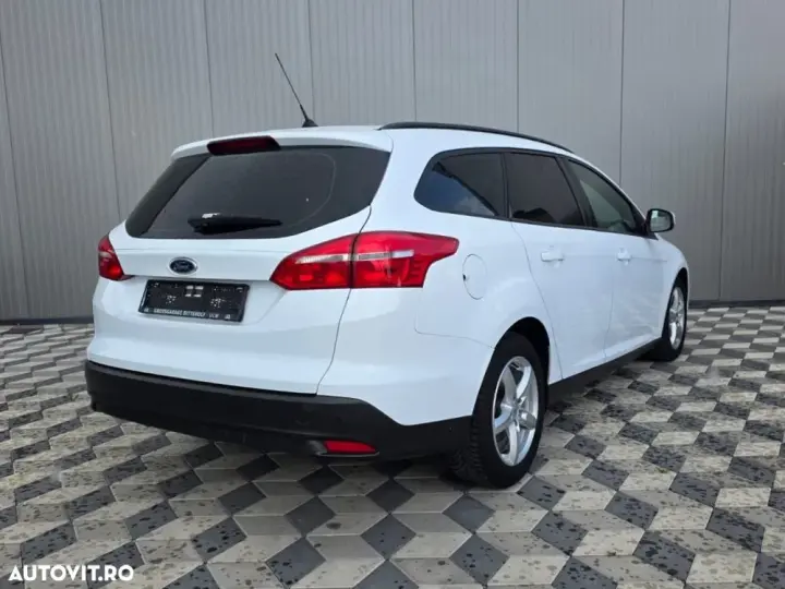Ford Focus MK4 1.5 TDCi DPF Start-Stopp-System Business