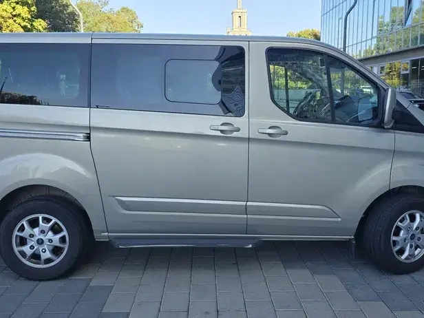 Ford Tourneo Custom