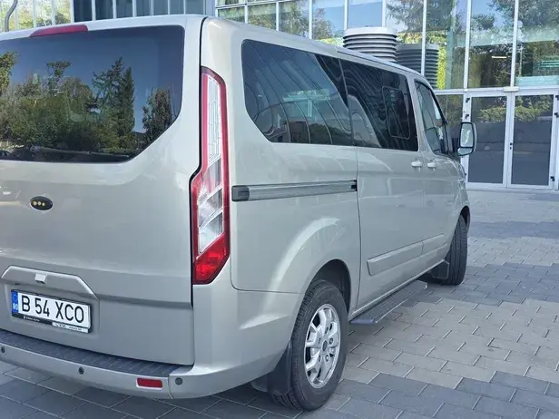 Ford Tourneo Custom