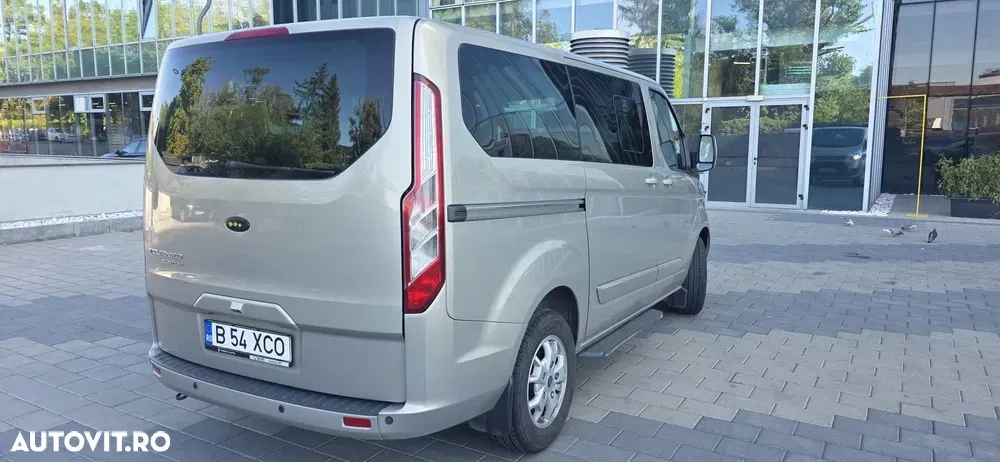 Ford Tourneo Custom — imagine 4