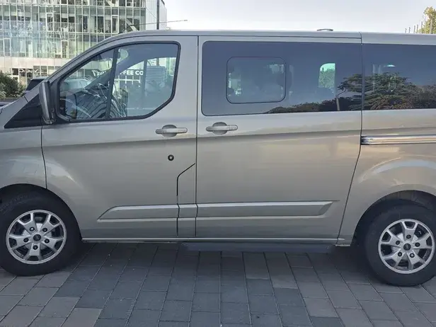 Ford Tourneo Custom