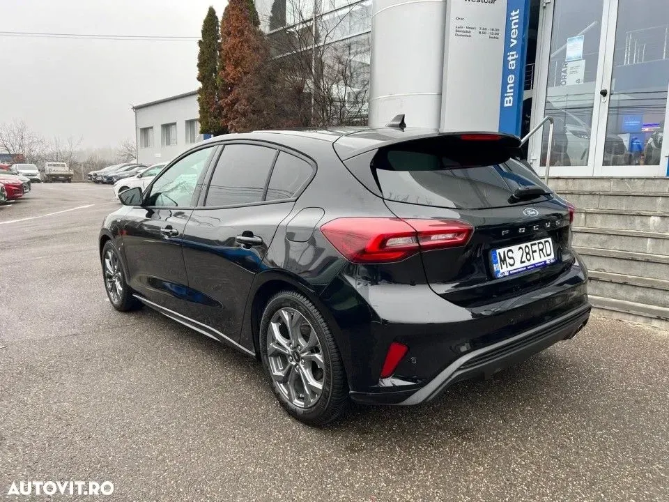 Ford Focus MK4 — imagine 4