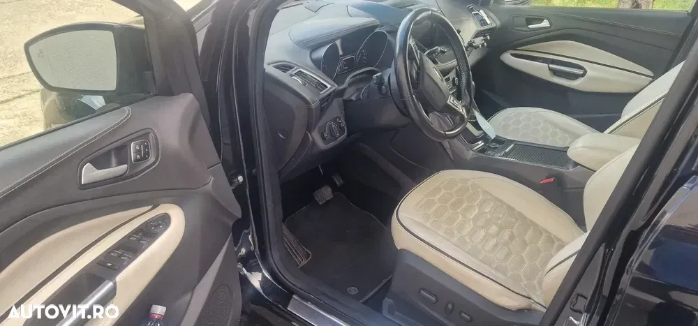 Ford Kuga 2.0 TDCi 4x4 Aut. Vignale — imagine 4