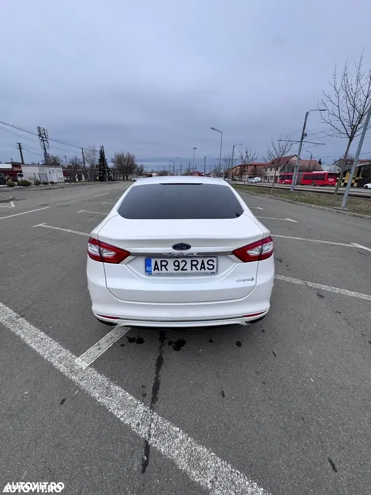 Ford Mondeo IV 2.0 HEV Vignale — imagine 2