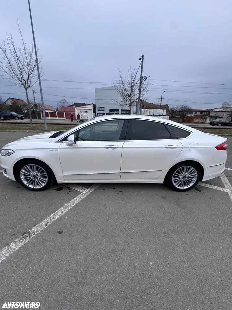 Ford Mondeo IV 2.0 HEV Vignale — imagine 3