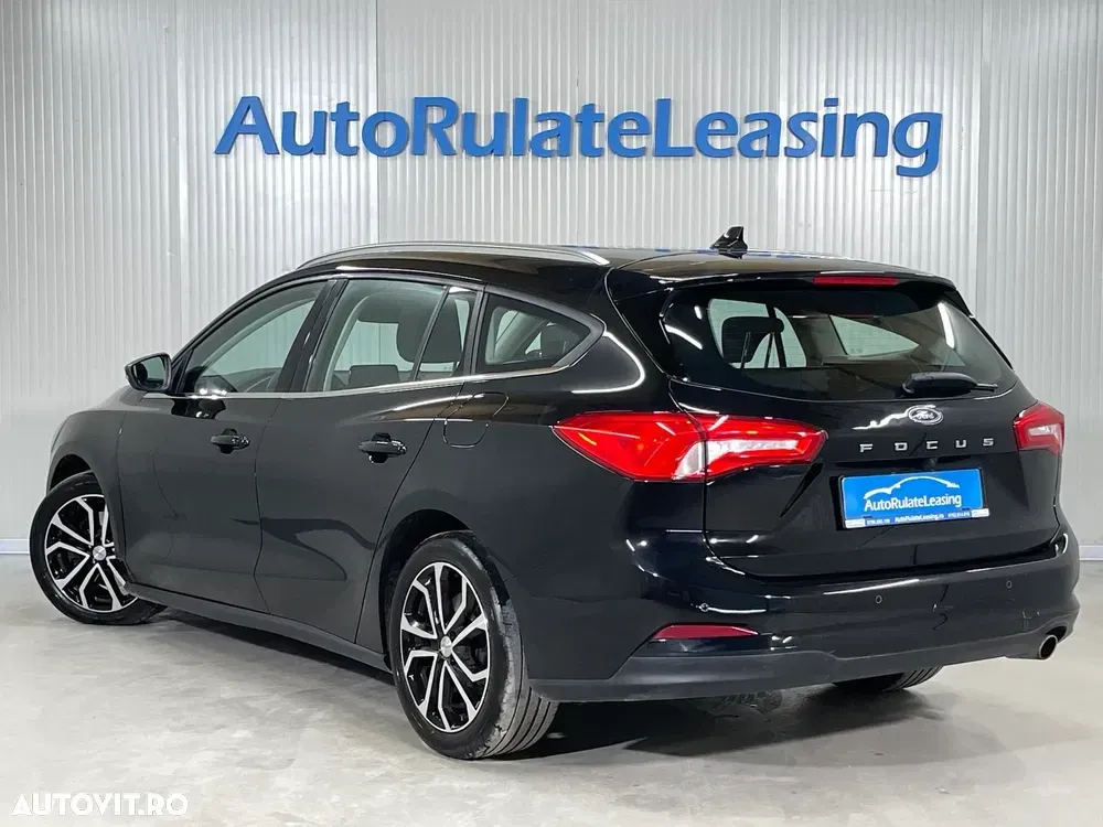 Ford Focus MK4 1.5 EcoBlue Titanium — imagine 4