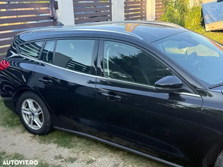 Ford Focus MK4 1.0 EcoBoost Start-Stopp-System COOL&CONNECT