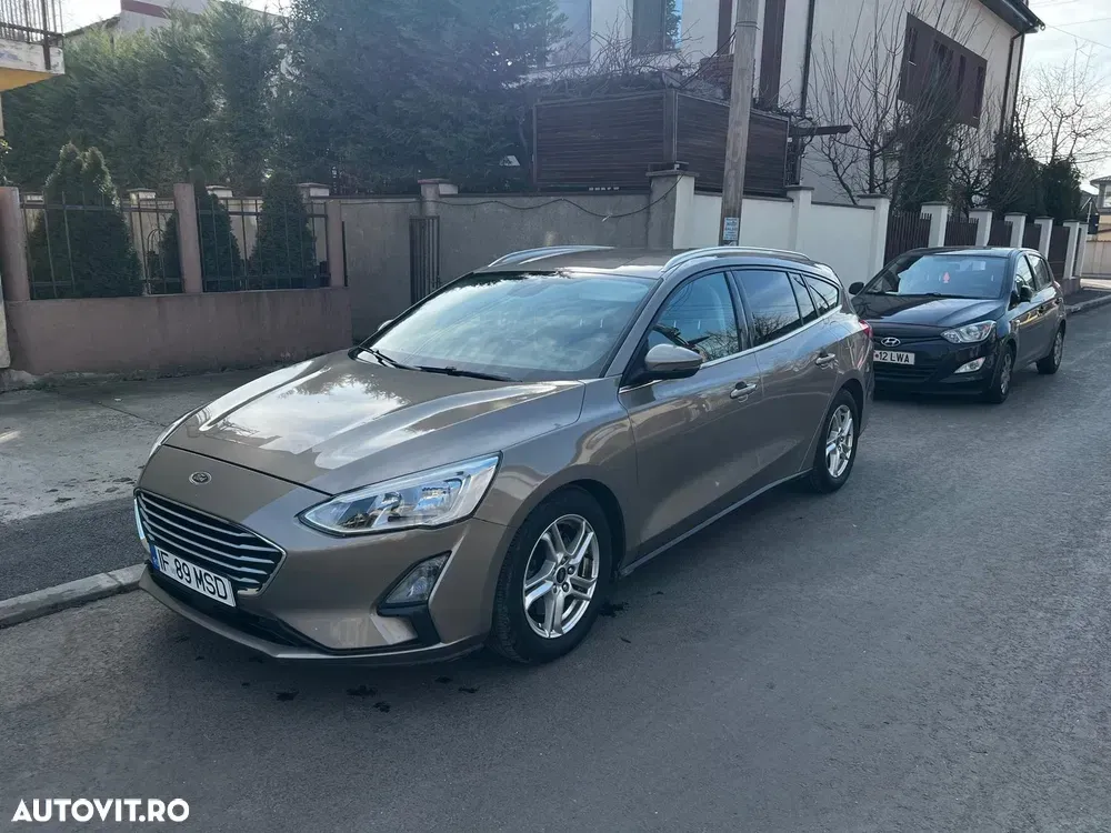 Ford Focus — imagine 6