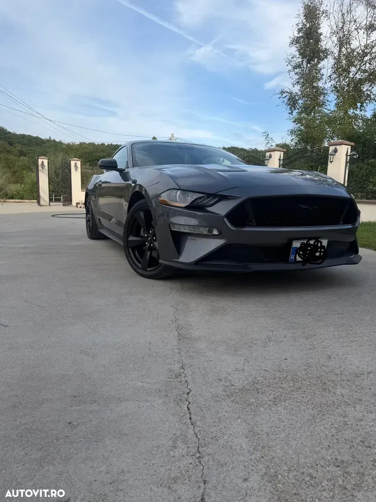 Ford Mustang — imagine 4