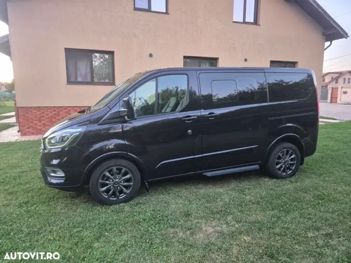 Ford Tourneo Custom Bus 320 2.0 EcoBlue 170 CP L1H1 Active Aut.