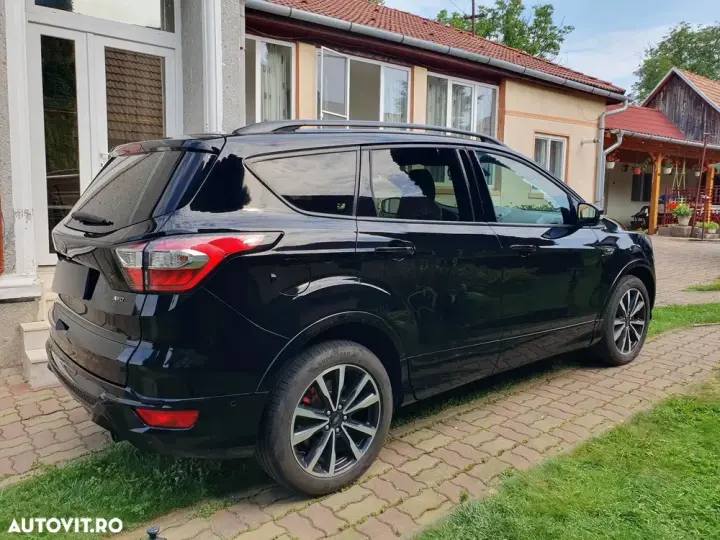 Ford Kuga II 2.0 TDCi 4WD Powershift ST-Line