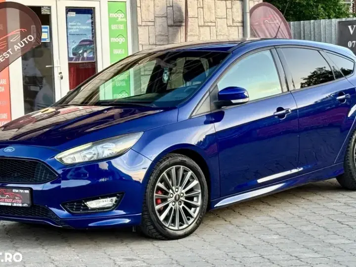 Ford Focus 1.5 EcoBlue Start-Stopp-System ST-LINE DESIGN