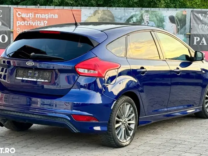 Ford Focus 1.5 EcoBlue Start-Stopp-System ST-LINE DESIGN