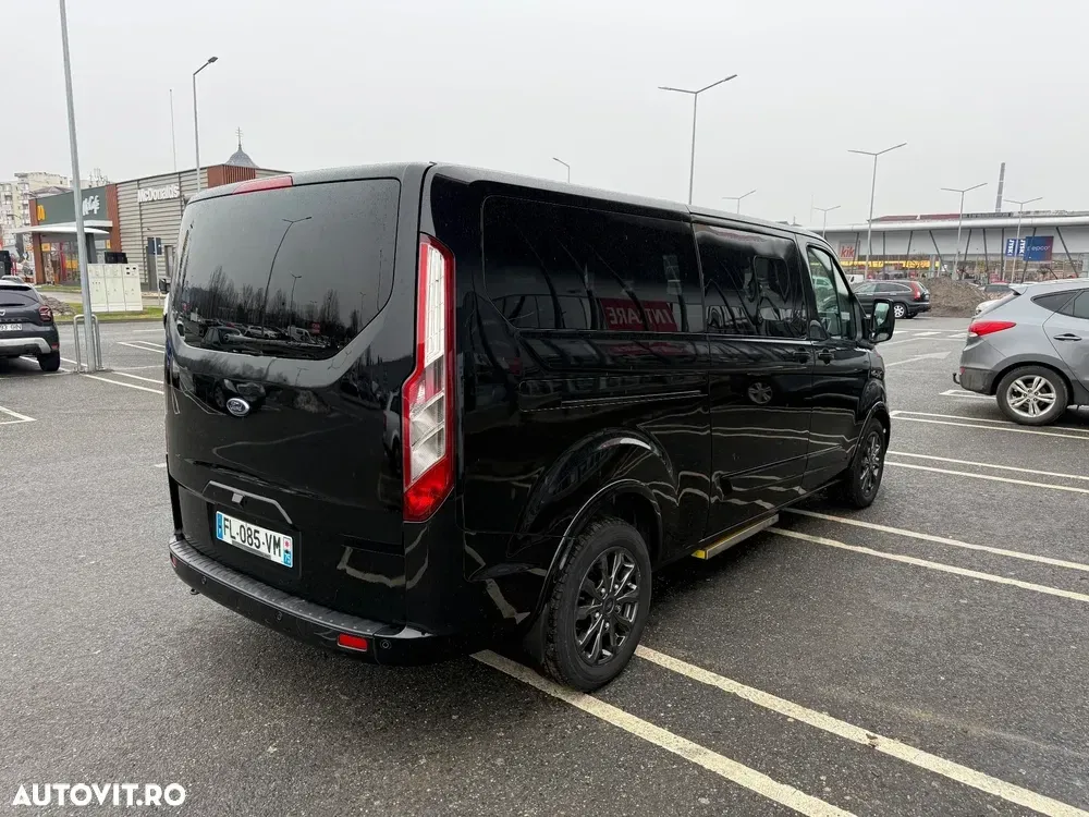Ford Tourneo Custom Bus 320 2.0 EcoBlue 185 CP L2H1 Titanium X Aut. — imagine 3