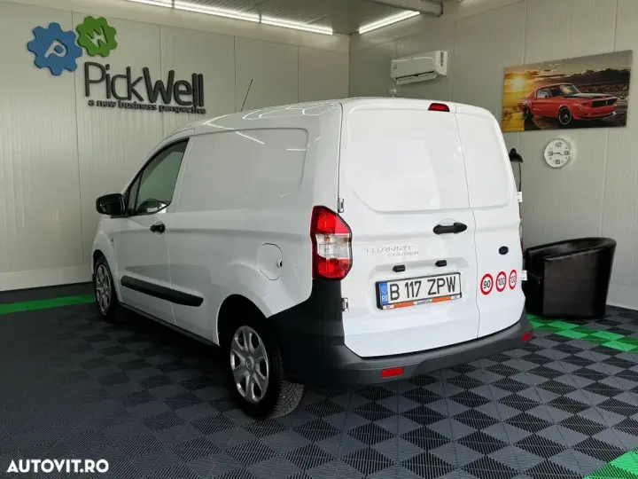 Ford Courier