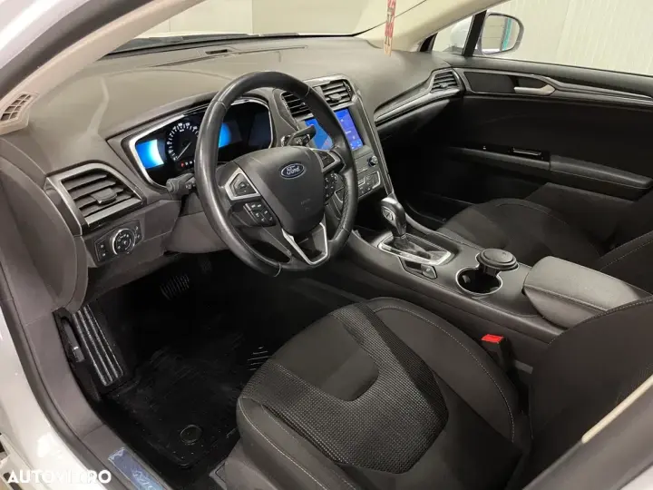 Ford Mondeo IV 2.0 HEV Titanium