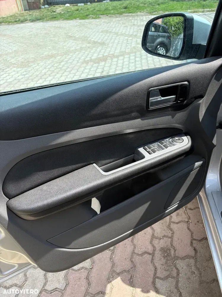 Ford Focus MK2 — imagine 4