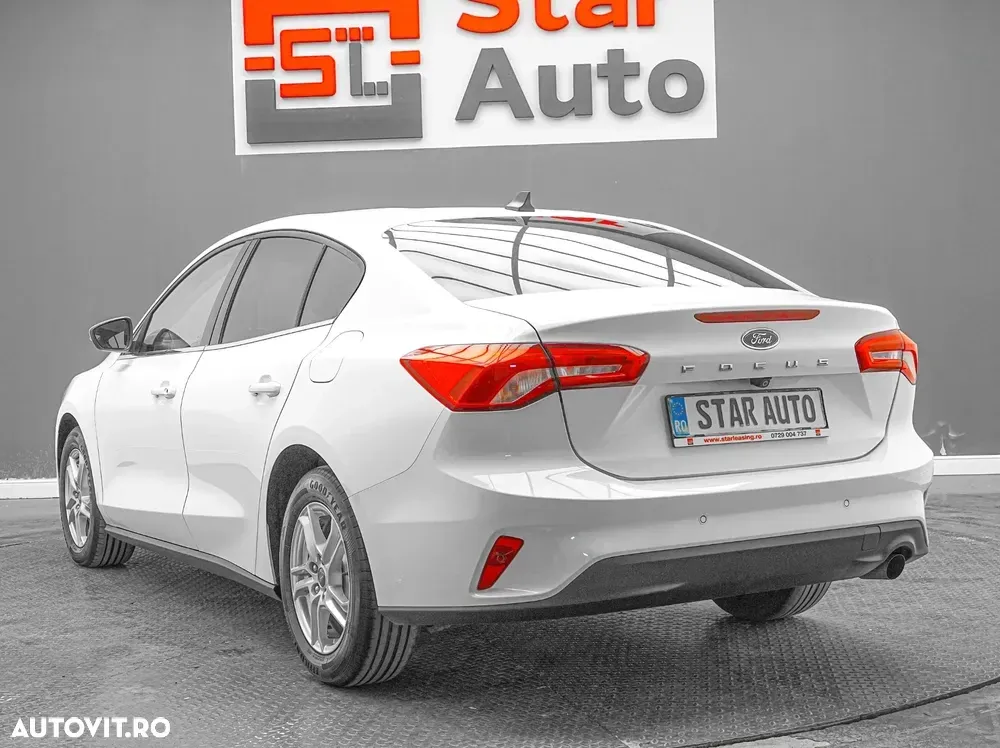 Ford Focus MK4 1.5 EcoBlue Titanium Business — imagine 4
