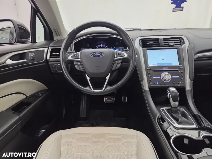 Ford Mondeo IV 2.0 HEV Vignale