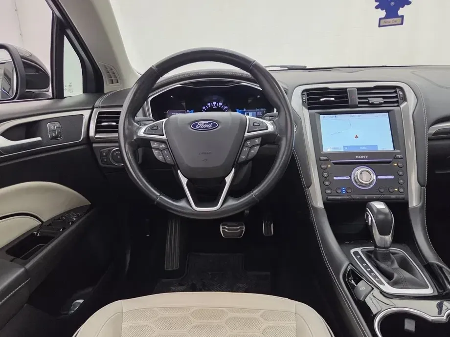 Ford Mondeo IV 2.0 HEV Vignale — imagine 4