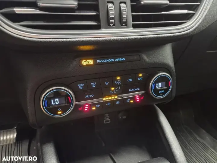 Ford Kuga III 2.0 EcoBlue A8 AWD Titanium
