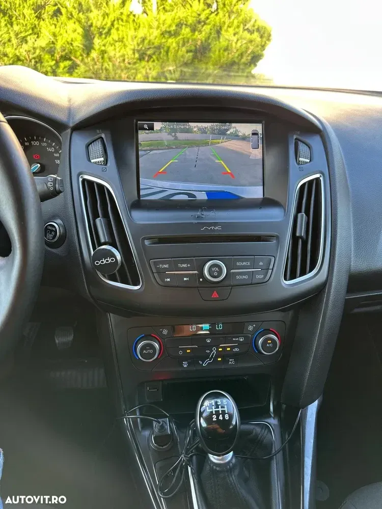 Ford Focus MK3 1.5 EcoBlue Active Business — imagine 5