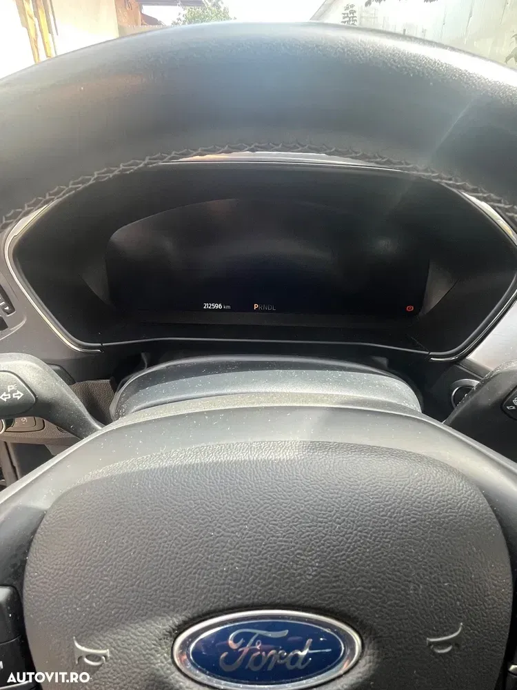 Ford Focus MK4 — imagine 4